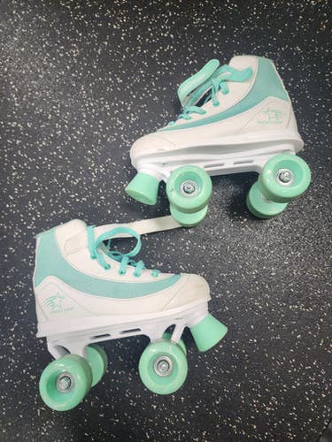 Used RollerDerby FIRESTAR Junior Roller Quad Skates White Junior 03 11849-S000028996