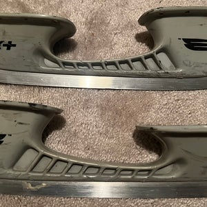 Bauer TUUK+ Grey 272 mm (Used)