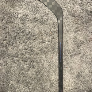 Intermediate CCM Vizion Left Hand Hockey Stick P28  (Used)