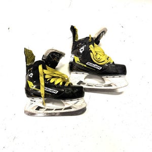 Used Bauer M4 Junior Hockey Skate Junior 03 11860-S000293658