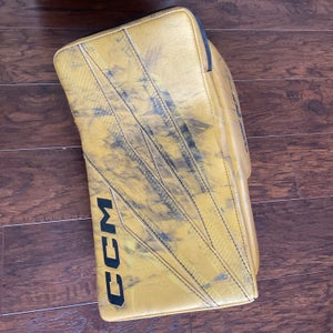 CCM Axis XF Pro Goalie Blocker - GOLD