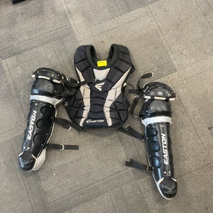 Used Easton 2 PIECE CATCHER SET Catchers Equipment Other 11614-S000216524