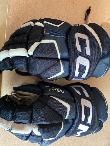 Ccm Asv pro gloves