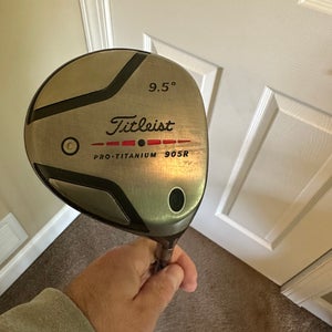 Titleist 905R Right Handed Driver Stiff Flex 9.5 Loft (Used)