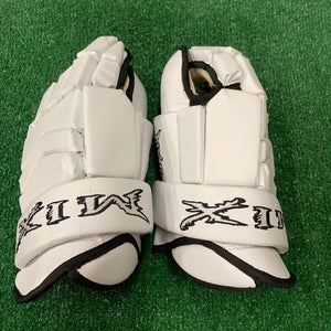 White Senior Mix Venom Hockey Gloves 15" (New)