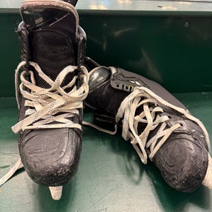 Bauer Used Hyper Lite Skates