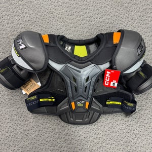 CCM Tacks XF PRO Senior Small Shoulder Pads