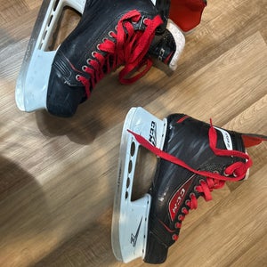 CCM RBZ Hockey Skates Regular Width 12 (Used)
