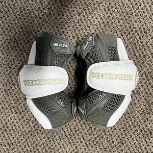 Medium/Large Adult Maverik Rome Arm Pads (Used)