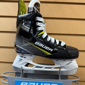 Bauer Vapor X4 Hockey Skates Regular Width  Size 3.5 (New)