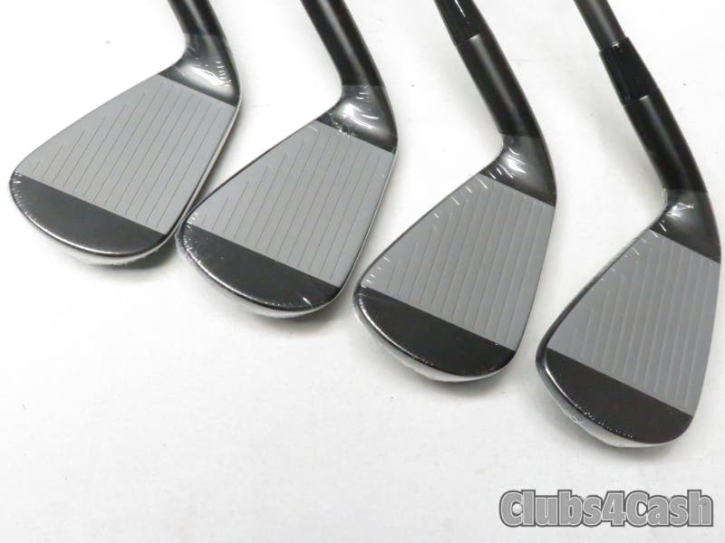 Mizuno JPX 925 Forged Black Irons Dynamic Gold Mid Tour Issue S400
