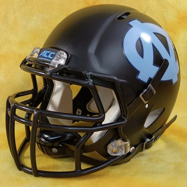 North Carolina Tar Heels SuPer Custom fullsize Riddell Speed football helmet  Lg | SidelineSwap | Buy and Sell on SidelineSwap