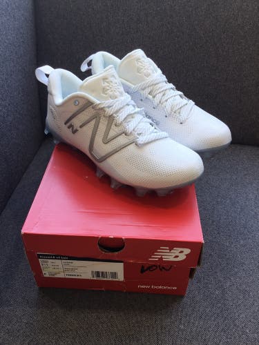 White New Balance FreezeLX v4 Low Lacrosse Cleat (5.5 M/7 W)