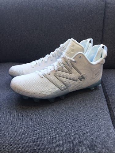 White New Balance FreezeLX v4 Low Lacrosse Cleat (15 Men’s)