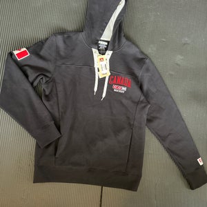 Canada Adult Medium Black CCM Sweatshirt (New)