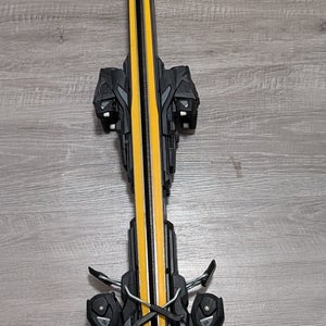 Men's 2024 All Mountain 177 cm Atomic Redster Q5 Skis With Bindings Max Din 10 (Used)