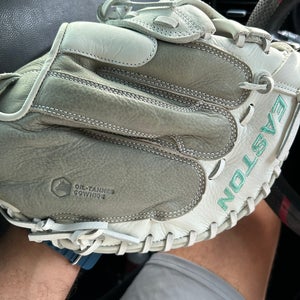 Easton Fundamental Series