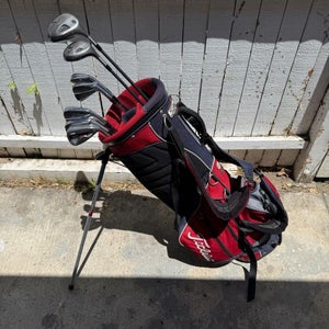Titleist Mens Right Handed Golf Club Complete Set With Titleist Stand Bag