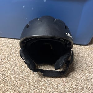 Unisex Small Giro Helmet (Used)