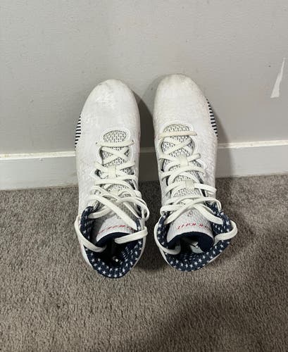 Under Armour All-America Game Worn Cleats - Size M 7.0 (W 8.0)