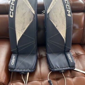 28" CCM Axis 2.5 Goalie Leg Pads (Used)