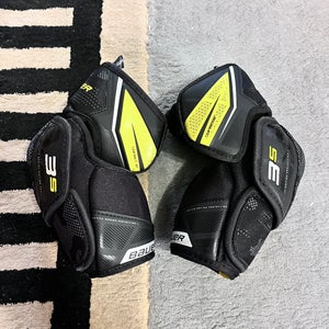 Intermediate Medium Bauer supreme 3s Elbow Pads (Used)