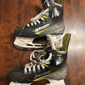 Bauer Vapor X4 Junior Extra Wide Width Size 3 Hockey Skates