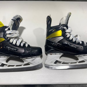 Bauer Supreme 3S Hockey Skates Size 5.5 (Used)