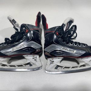 Bauer Vapor X800 Hockey Skates Size 2.5 (Used)