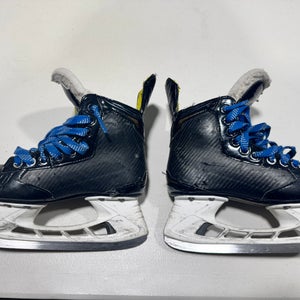Bauer Supreme S27 Hockey Skates Size 3.5 (Used)