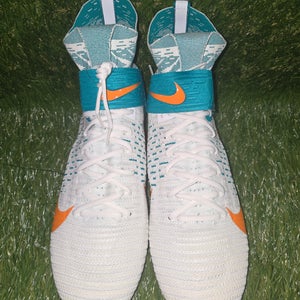 Nike Alpha Menace Elite 2