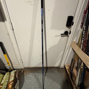 Senior Easton Stealth CNT Right Handed Hockey Stick PM9 (Used)