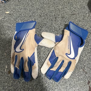 XS Nike Batting Gloves (Used)