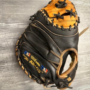 Wilson RH Catcher's A2403 Baseball Glove 32" (Used)