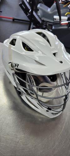 Used Cascade R Lacrosse Helmet White One Size 11497-S000150050