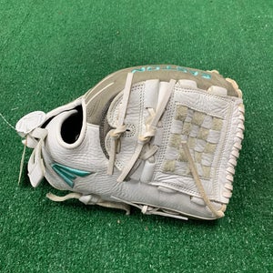 Easton Fundamental Series RH Softball Glove 12" (Used)