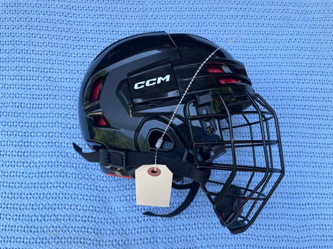 CCM Tacks 70 Helmet | Small