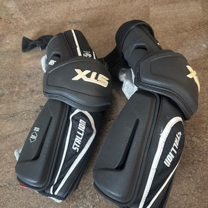 Medium/Large Youth STX Stallion 500 Arm Pads (Used)