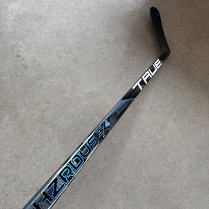 75 Flex P92 Senior True Project X Smoke Left Hand Hockey Stick Pro Stock NHL (New)
