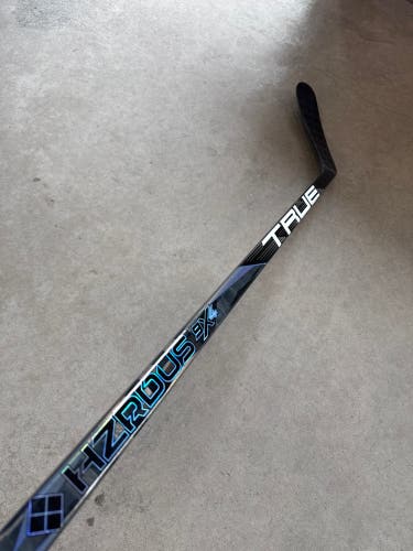75 Flex P92 Senior True Project X Smoke Left Hand Hockey Stick Pro Stock NHL (New)