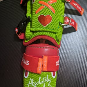 Absolutely Ridiculous Aria Grinch A Mean One Leg Guard NEW