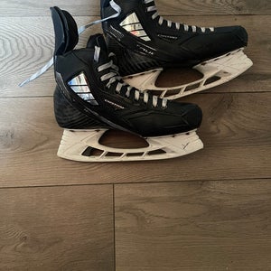 True Pro Custom Hockey Skates Extra Wide Width  8.5 (Used)