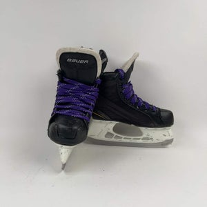 Bauer Supreme 140 Size 2R Hockey Skates