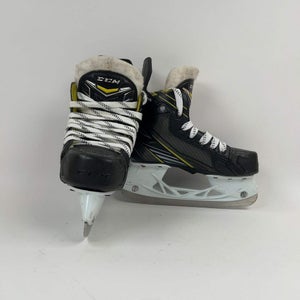 CCM Tacks 4092 Size 1 Hockey Skates