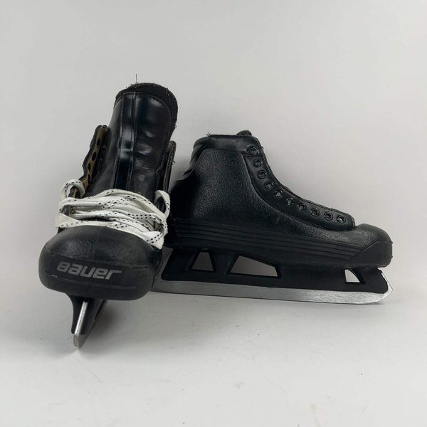 Bauer Super Size 8.5 Hockey Skates