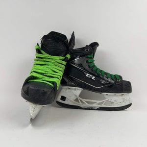 CCM Ribcore 80K Size 4, Hockey Skates