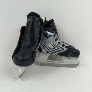 CCM Intruder Size 10 Youth Hockey Skates