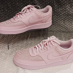 Pink Women's Size M 8.5 (W 9.5) Adult Nike Shoes (New)