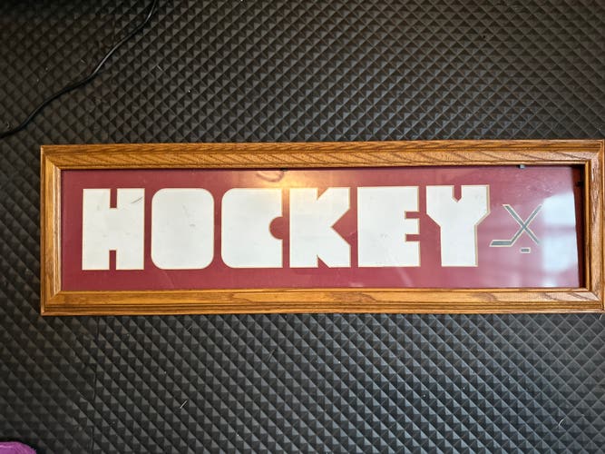 Wall picture frame