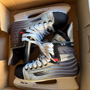Bauer Vapor Hockey Skates (New)